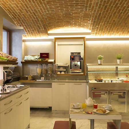 Hotel Ideale Milano Esterno foto