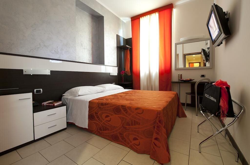Hotel Ideale Milano Esterno foto