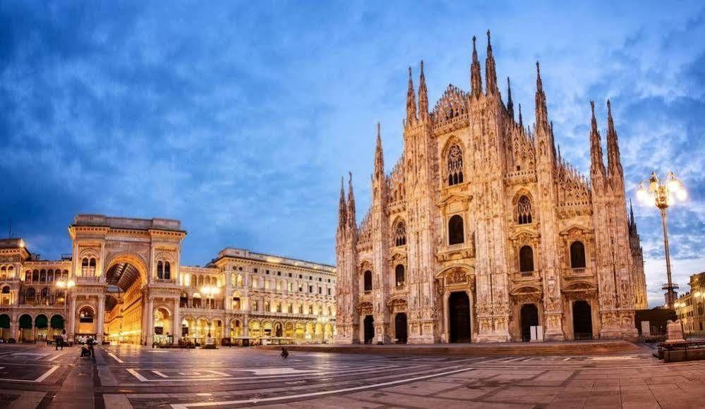 Hotel Ideale Milano Esterno foto